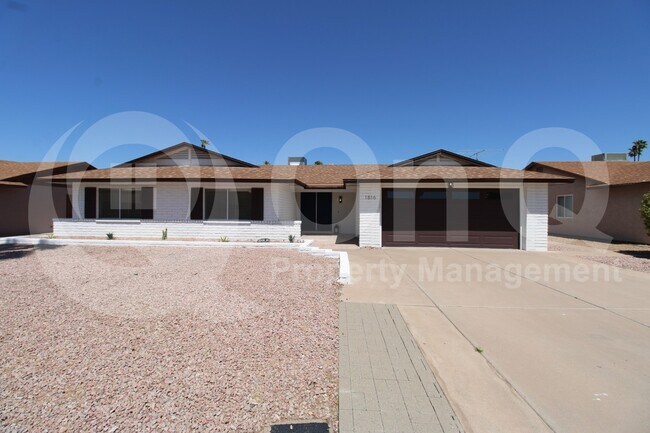 property at 1816 E Oxford Dr