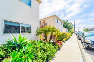 4903 Naples St in San Diego, CA - Building Photo - Building Photo