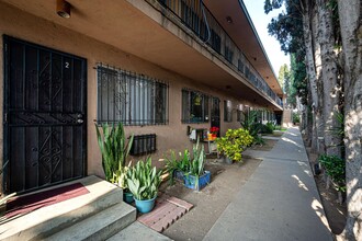 1917 Montrose St in Los Angeles, CA - Building Photo - Building Photo