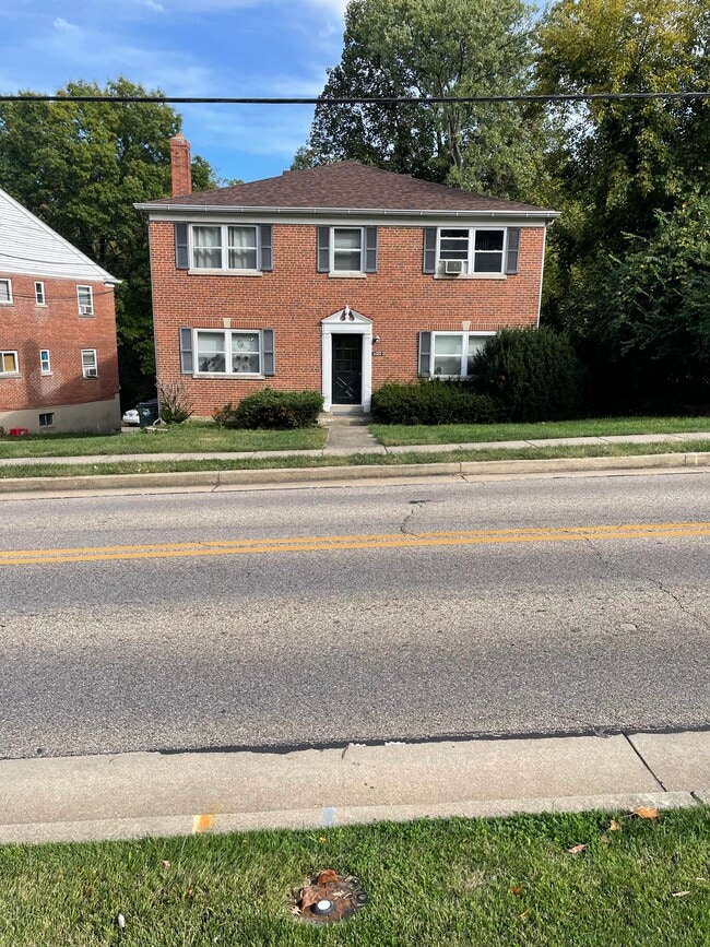 1123 Amsterdam Rd, Unit 1 in Park Hills, KY - Building Photo - Building Photo