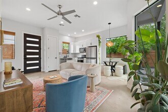 1710 Adina St in Austin, TX - Building Photo - Building Photo