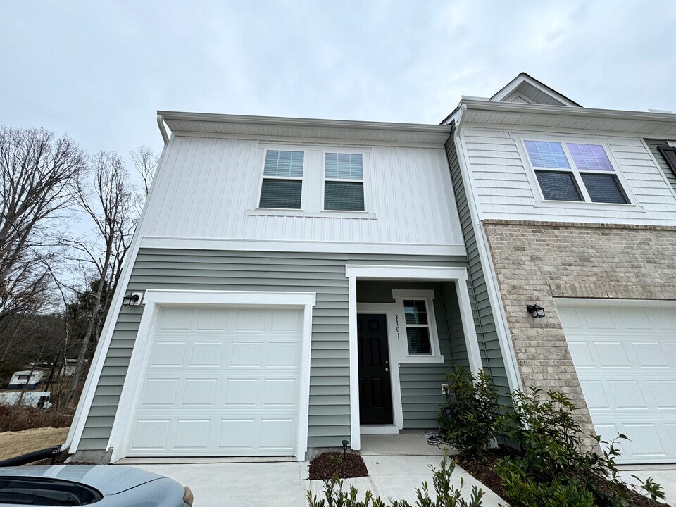 Room in Townhome on Primo Dr in Durham, NC - Building Photo