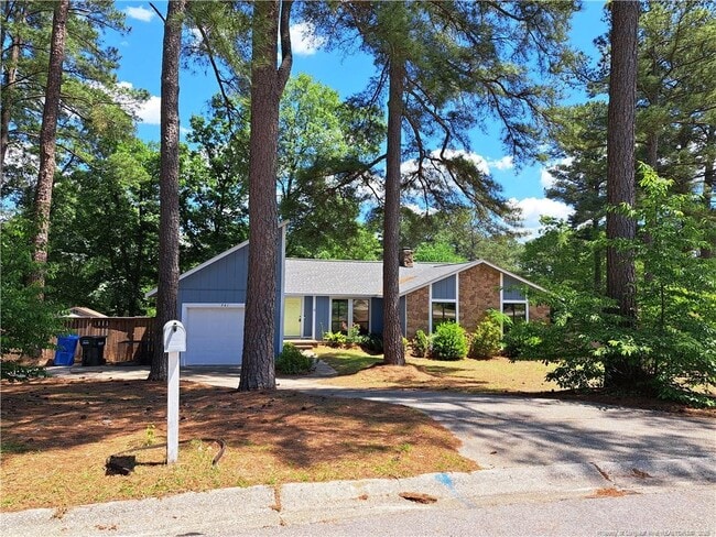 741 Maxine St in Fayetteville, NC - Building Photo - Building Photo