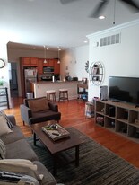 152 Hallock St, Unit 1st Floor in Pittsburgh, PA - Building Photo