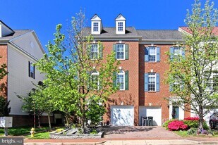 5120 Grimm Dr in Alexandria, VA - Building Photo