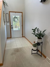 1417B 2nd St in New Glarus, WI - Building Photo - Building Photo