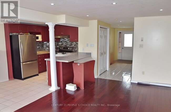 75 Hewitt Ln in Guelph, ON - Building Photo - Building Photo