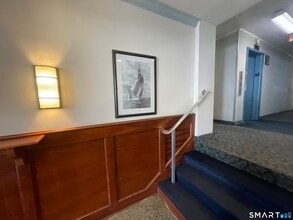 39 Glenbrook Rd in Stamford, CT - Building Photo - Building Photo