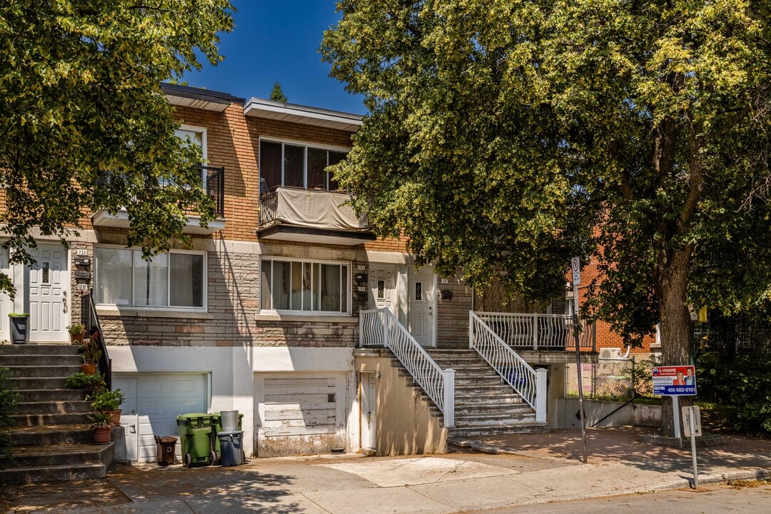 719-725 Fleury St O in Montréal, QC - Building Photo