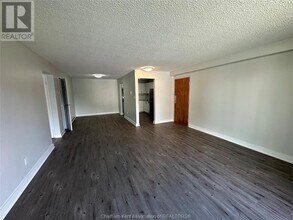 9 Sarah Crescent in Chatham, ON - Building Photo - Building Photo