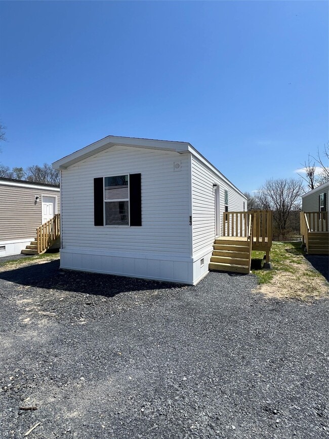 property at 985 NY-17M