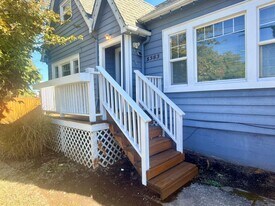 1381-13835 Coburg Rd in Eugene, OR - Building Photo