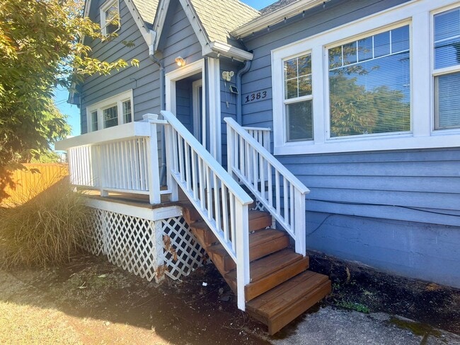 property at 1381-13835 Coburg Rd