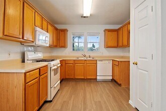 2733 Crimson Sky Ct in Round Rock, TX - Foto de edificio - Building Photo
