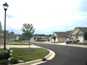 6218 Ruby Cir W in Fort Wayne, IN - Building Photo - Building Photo