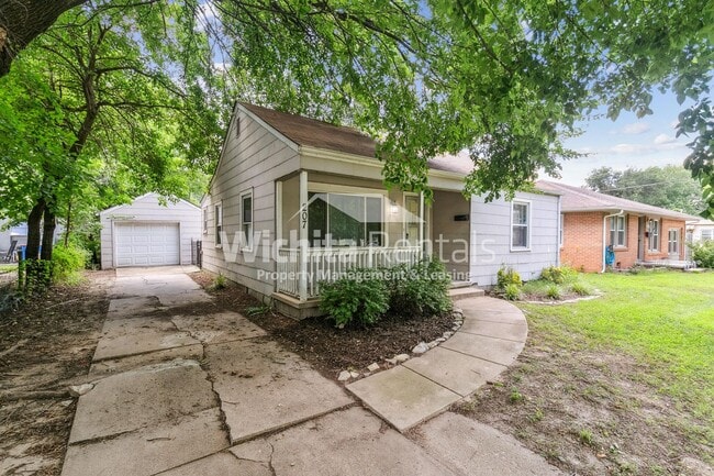 property at 207 S St Paul St
