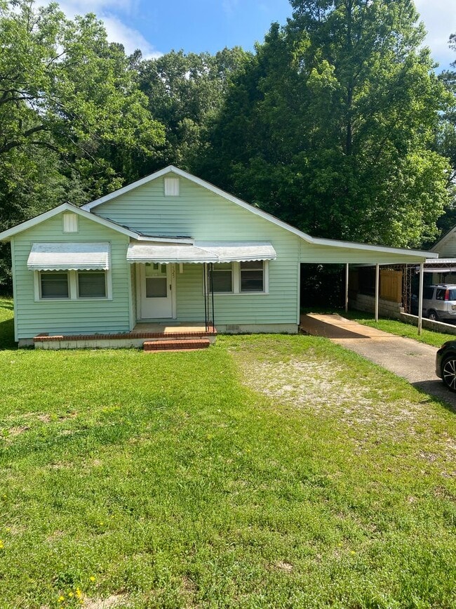property at 525 Francis St