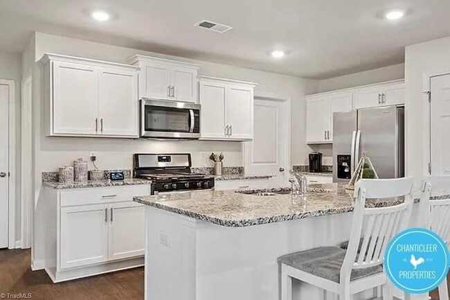 1915 Puffin Dr in Haw River, NC - Foto de edificio - Building Photo