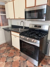 149 E Gilman St in Madison, WI - Building Photo - Building Photo