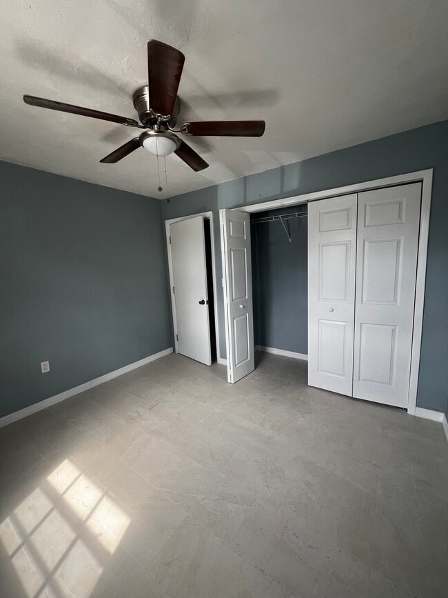 4641 Myrtle Ln, Unit 4641 Myrtle ln