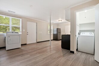 2211 Morehead Ave in Durham, NC - Building Photo - Floor Plan