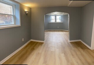 3755 S Winchester Ave, Unit Garden Unit in Chicago, IL - Foto de edificio - Building Photo