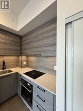 1050 Eastern Ave in Toronto, ON - Building Photo - Building Photo