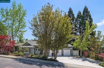 215 Arthur Ct in Danville, CA - Building Photo - Building Photo