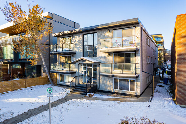 1715 13th St SW in Calgary, AB - Building Photo - Building Photo