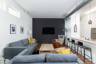 West Town Lofts in Nashville, TN - Foto de edificio - Building Photo