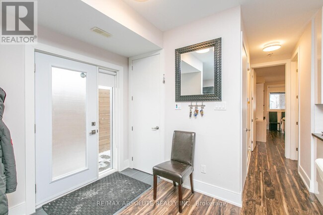 246-246 Westhaven Crescent in Ottawa, ON - Building Photo - Building Photo