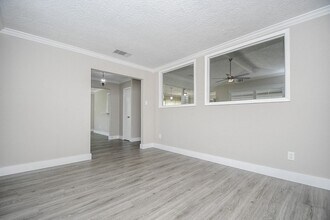 15807 Los Altos Dr in Houston, TX - Building Photo - Building Photo