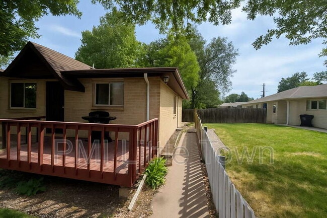 property at 5366 S Huron St