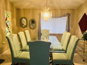 832 Palm Harbor Ct in Leesburg, FL - Building Photo - Building Photo