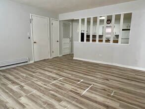 7717 W Fullerton Ave in Elmwood Park, IL - Building Photo - Building Photo