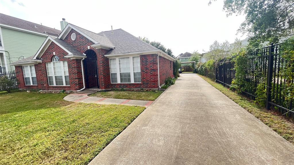 1522 W 24th St in Houston, TX - Building Photo