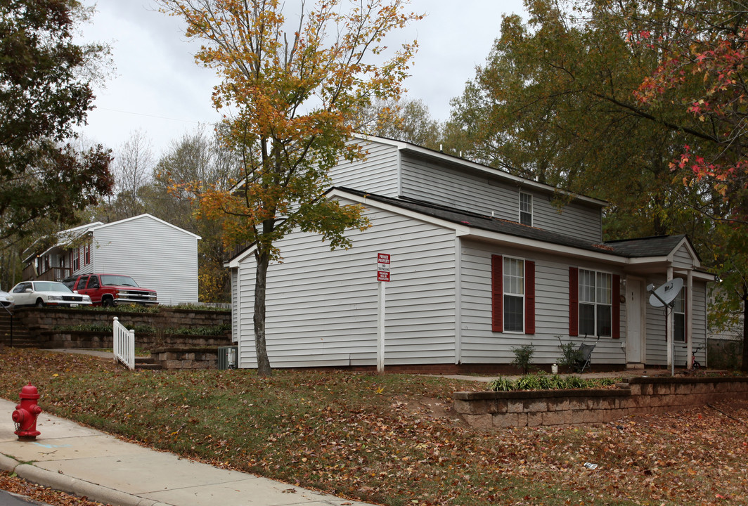 1401-1405 Mathison St in Durham, NC - Building Photo