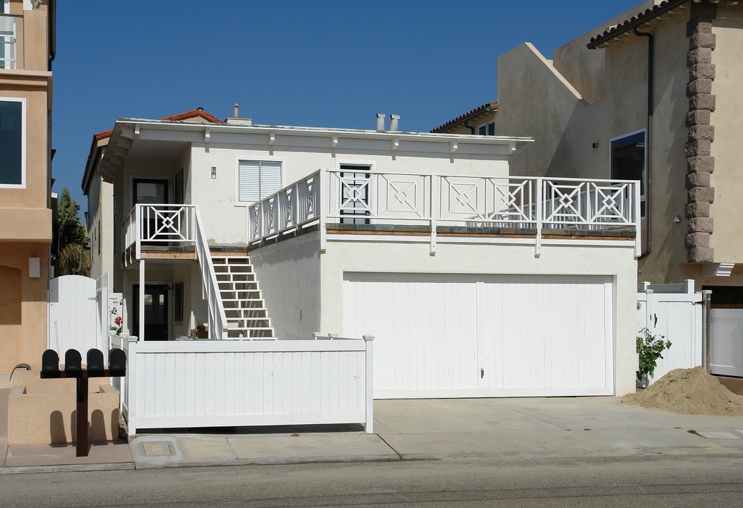 3712 Ocean Dr in Oxnard, CA - Building Photo