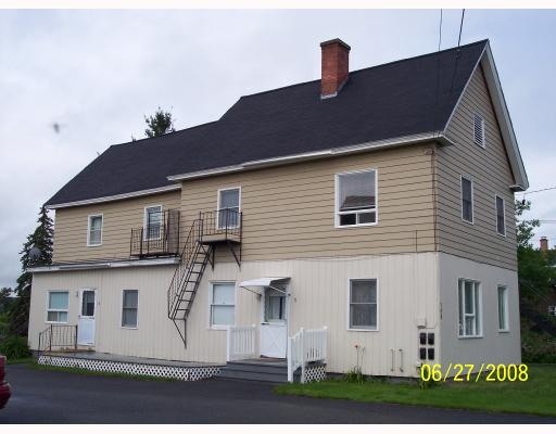 188 Sweden St in Caribou, ME - Foto de edificio