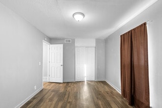 711 Allison Ave in Manhattan, KS - Building Photo - Building Photo