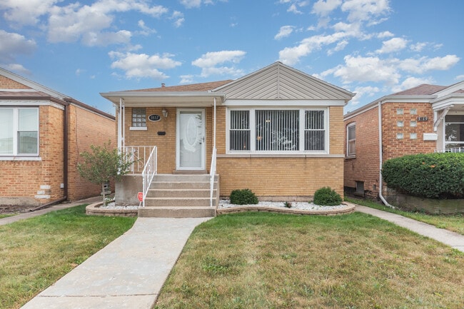 3517 W 76th St in Chicago, IL - Building Photo - Building Photo