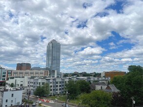 700 Summer St in Stamford, CT - Building Photo - Building Photo