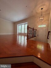 9 Sterling Ct in Rockville, MD - Building Photo - Building Photo