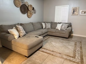 2304 Llano Mediano Ln in Edinburg, TX - Foto de edificio - Building Photo