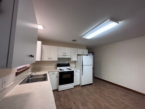 4330 Harvard St in Lake Charles, LA - Building Photo - Building Photo