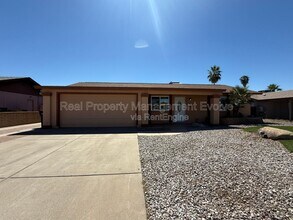 1637 W Muriel Dr in Phoenix, AZ - Building Photo - Building Photo