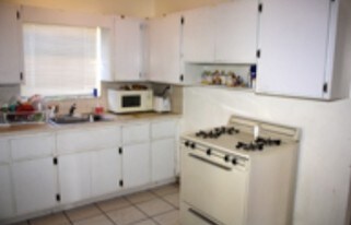 2105 SW 7th St in Miami, FL - Building Photo