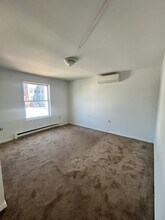 366 Whiton St in Jersey City, NJ - Building Photo - Building Photo