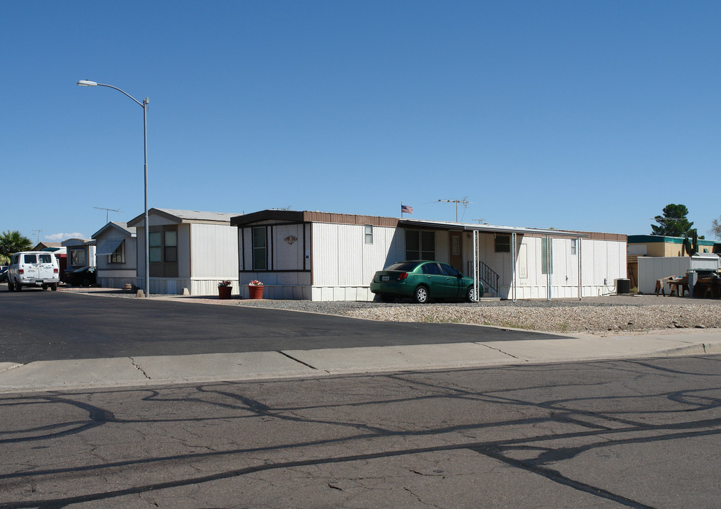 15625 N 25th Pl in Phoenix, AZ - Building Photo