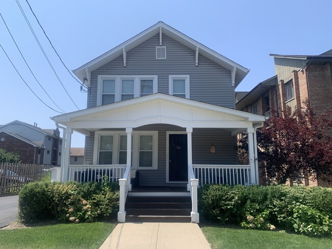 property at 146 N Brockway St